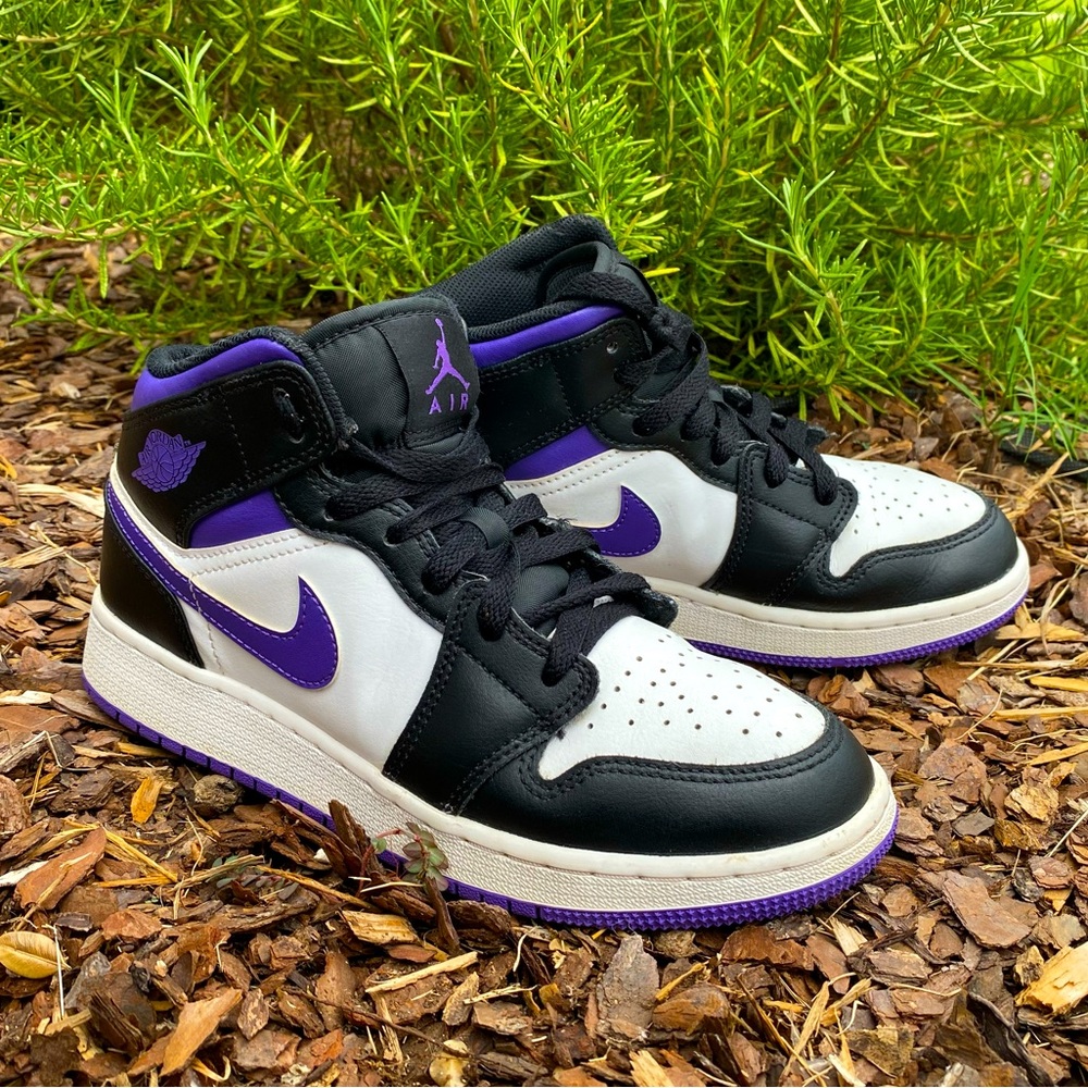 Jordan 1 Mid (Dark Iris)(GS)